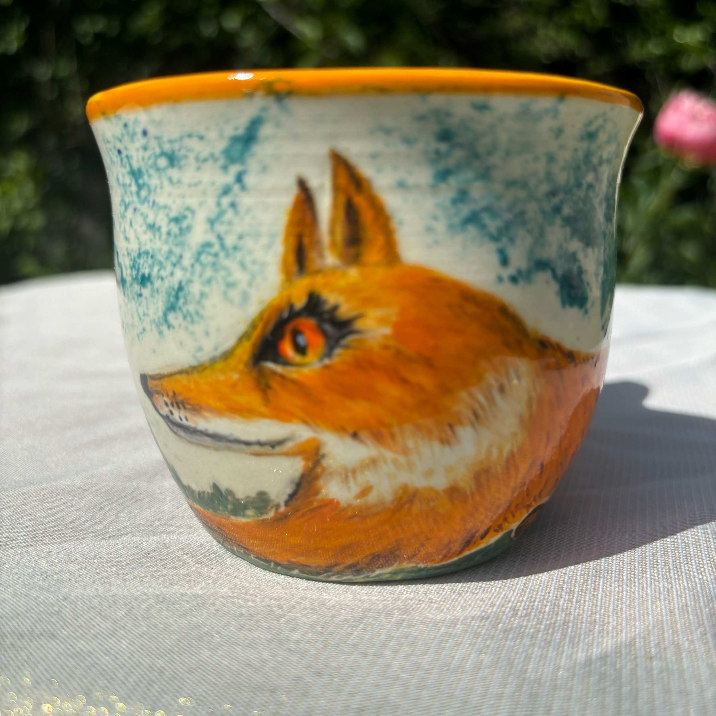Cup round fox